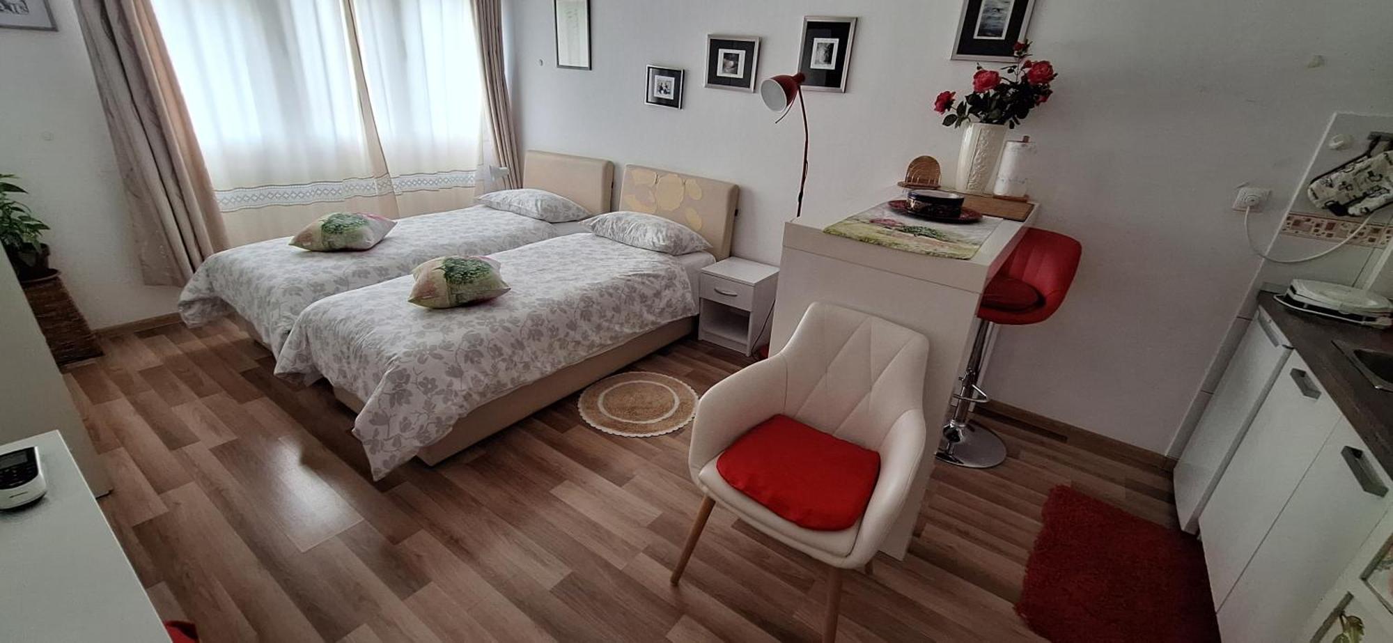 Klara Studio Apartman Split Exterior photo